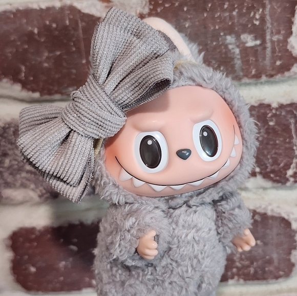 Labubu Gray Bow Headband - Picture 1 of 4